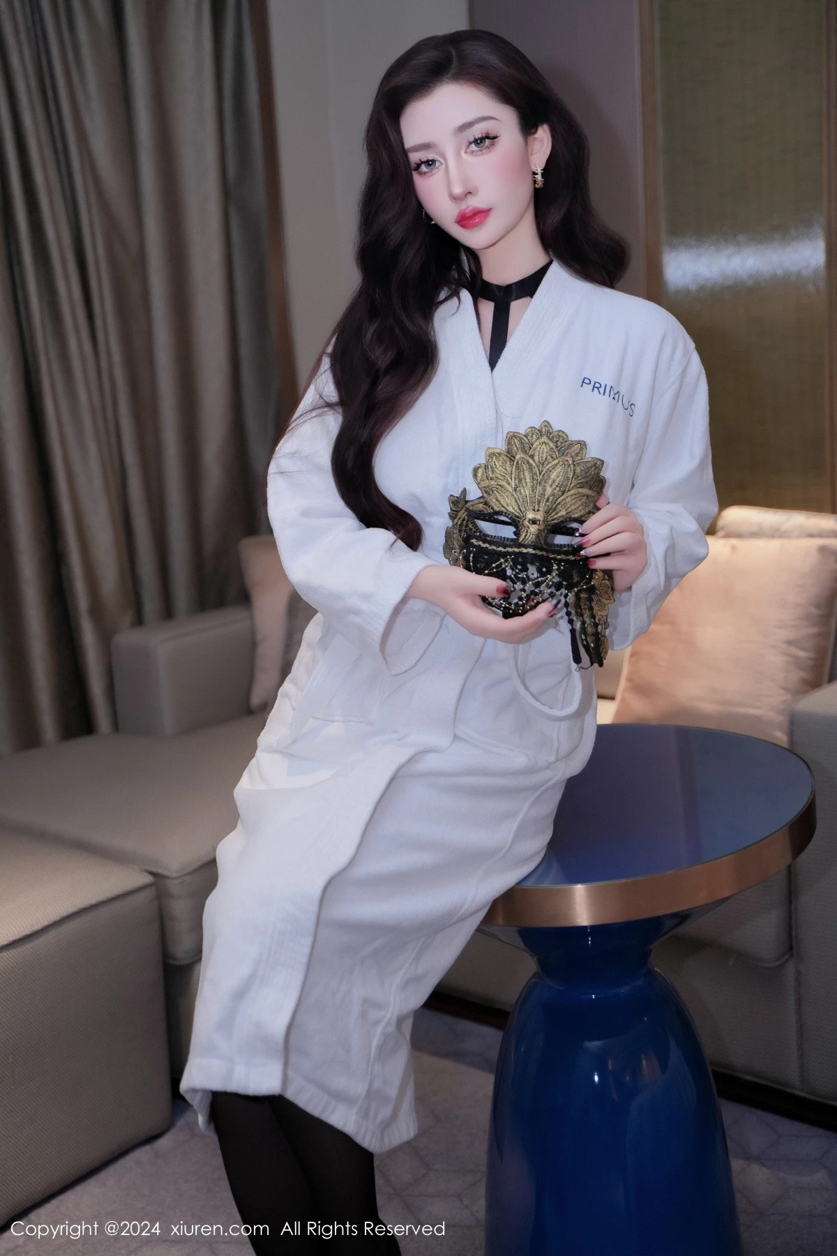 [XiuRen秀人网]第9198期蕾蕾醒了没写真-秀人资源网